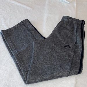 Men’s adidas sweat pants M